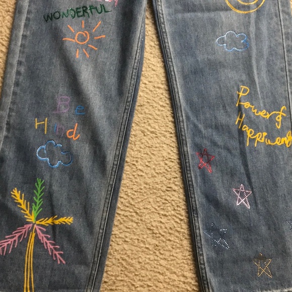 MILANO/“SKIP SMILE”GRAFFITI BOYFRIEND JEANS - Picture 2 of 8